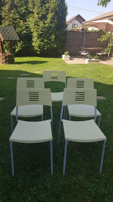 Scaune,set 4+1..