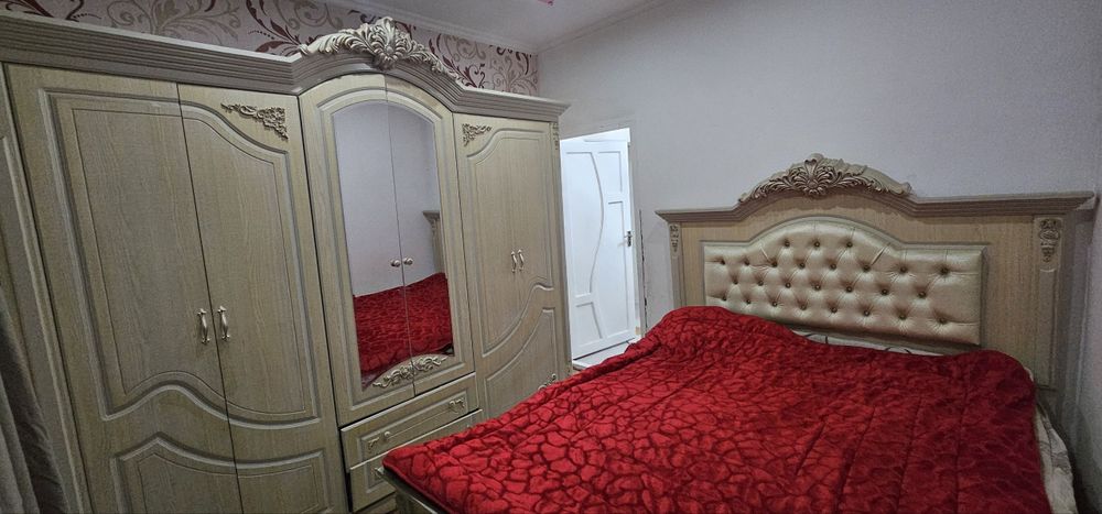 Срочно сотилади Сергели 5. 4 хона 105м² мебел техника локатца отлично