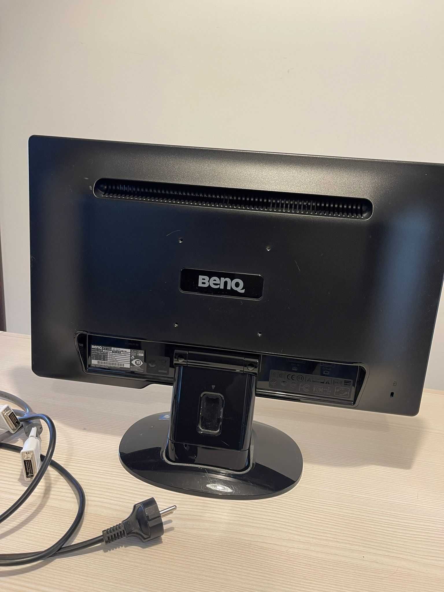 Monitor LED BenQ 21.5'', Wide, Full HD, DVI, G2222HDL, cu 2 cabluri