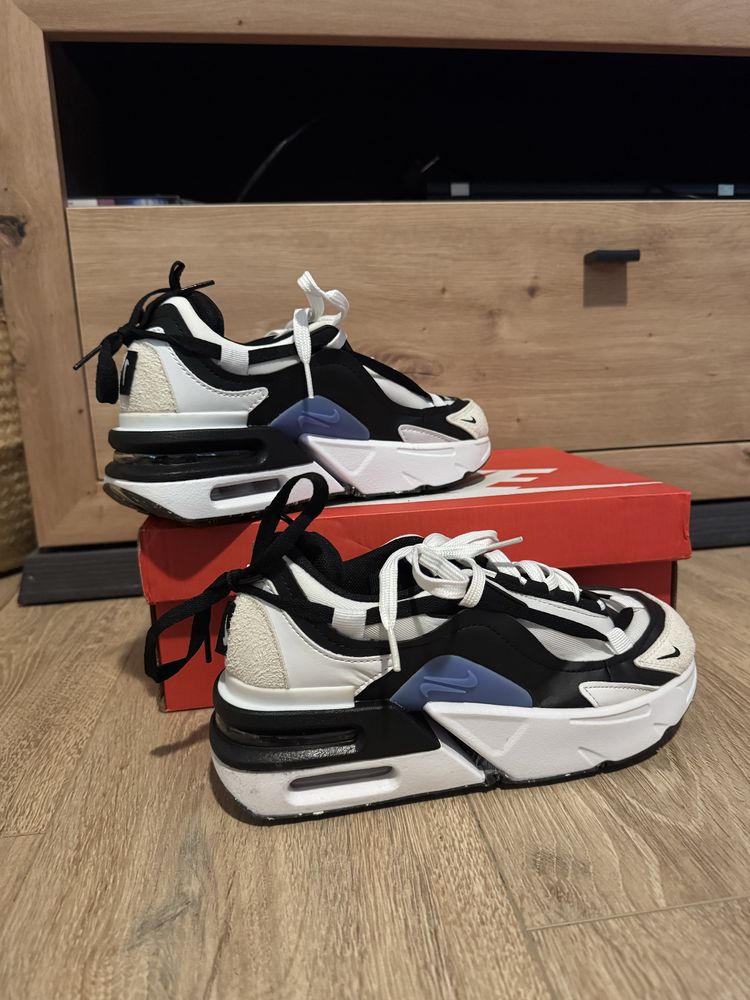 NIKE Furyosa дамски маратонки 39 номер