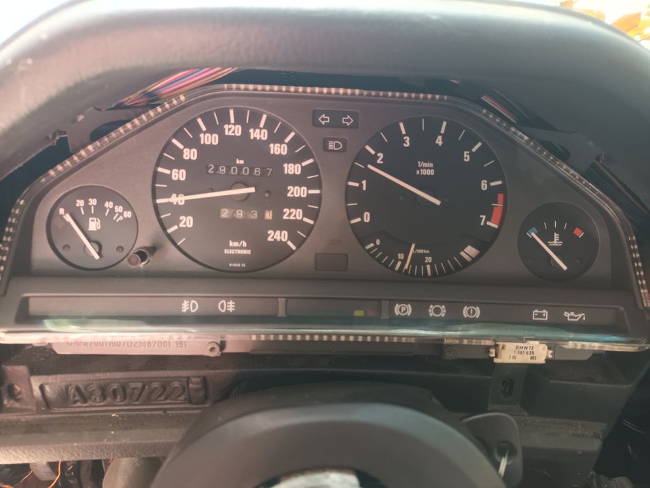 Ceasuri bord bmw e30 ursulet