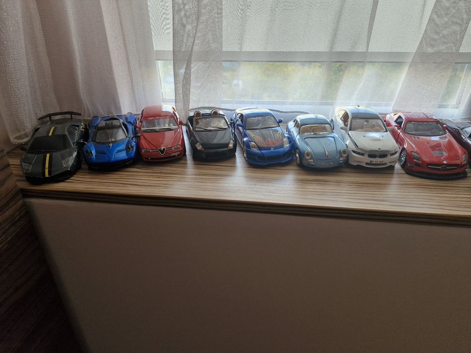 Колички в мащаб 1:24