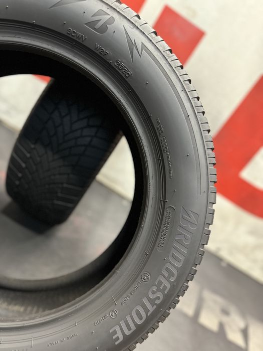 195 60 16, Зимни гуми, Bridgestone BlizzakLM005, 2 броя