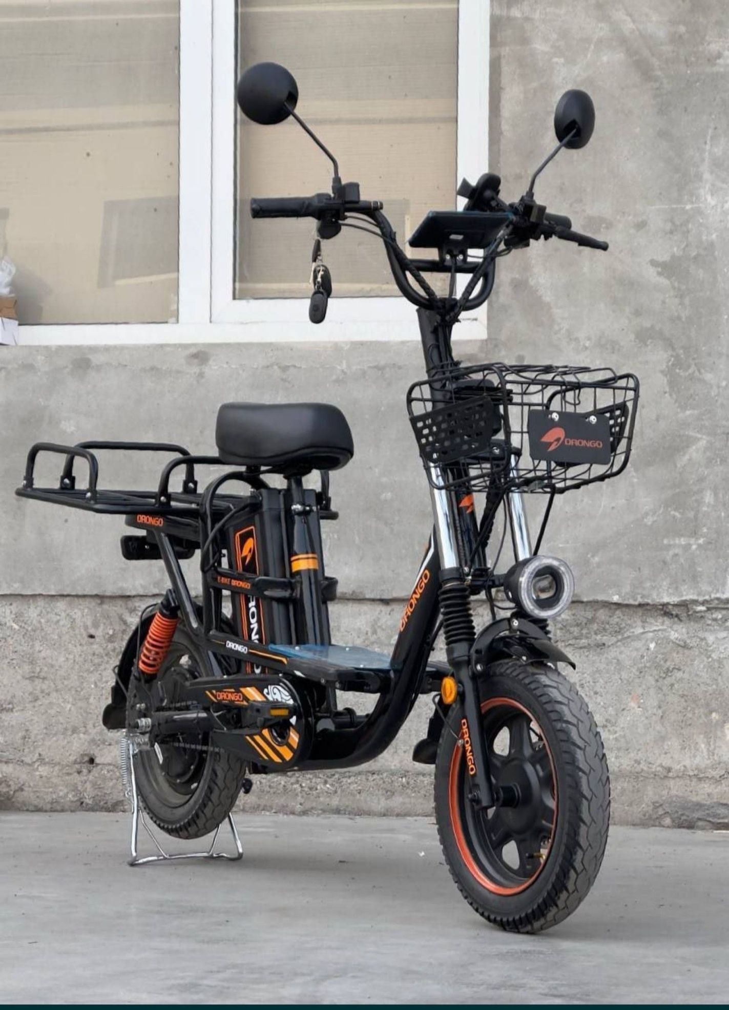 Monstir Largo sukuter