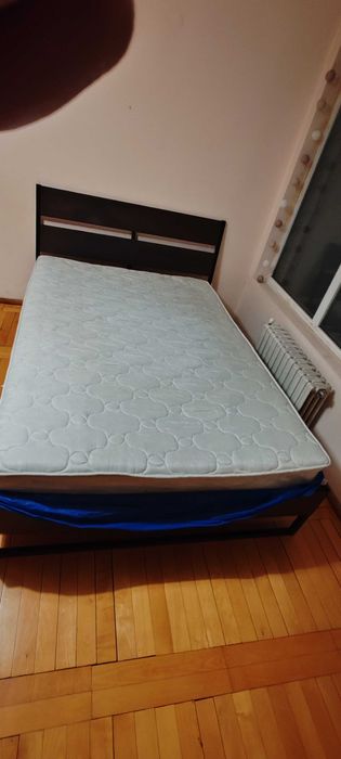 Легла + матраци в добро състояние