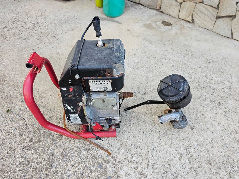 Двигател за Косачка INTERMOTOR 359 на Части.
