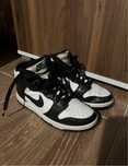.nike dunk high.