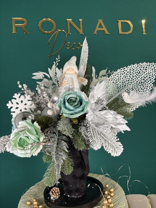 Aranjamente florale de Craciun handmade