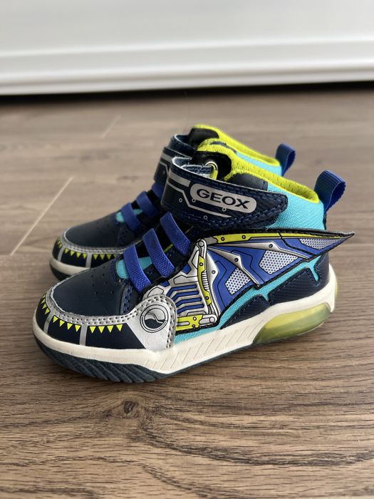 Geox piele cu lumini
