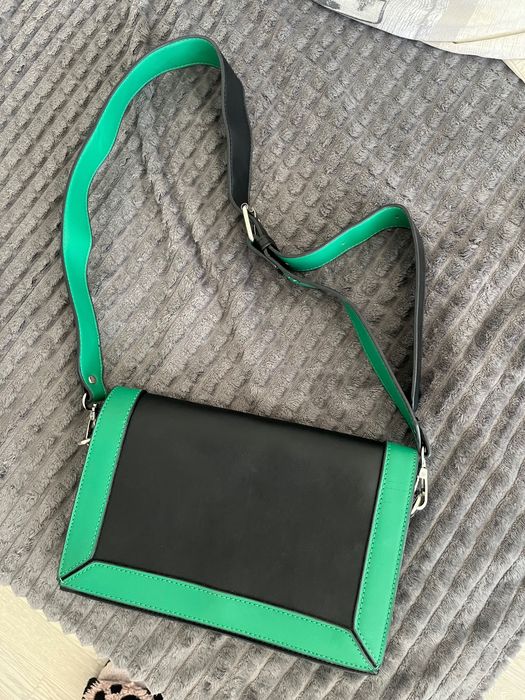 Чанта House в черно и зелено