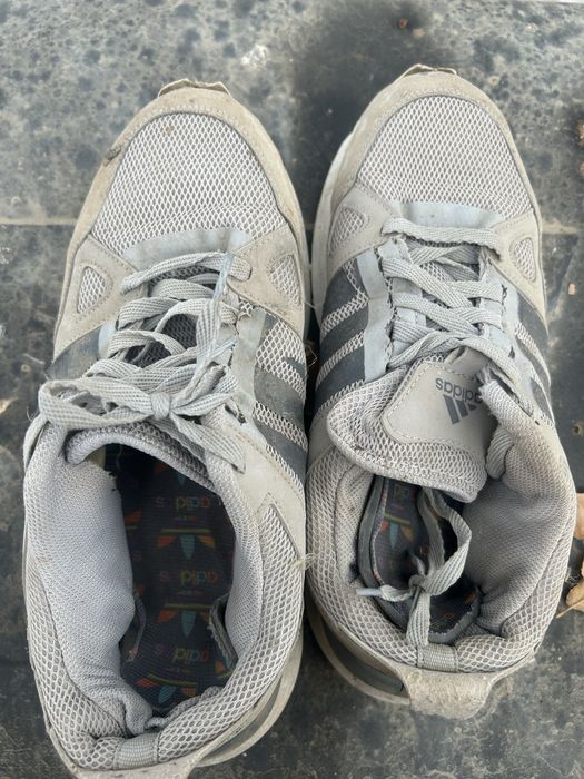 Кроссовки Адидас сатылади