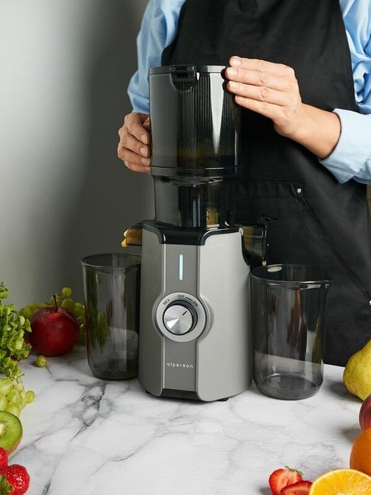 Соковыжималка шнековая электрическая