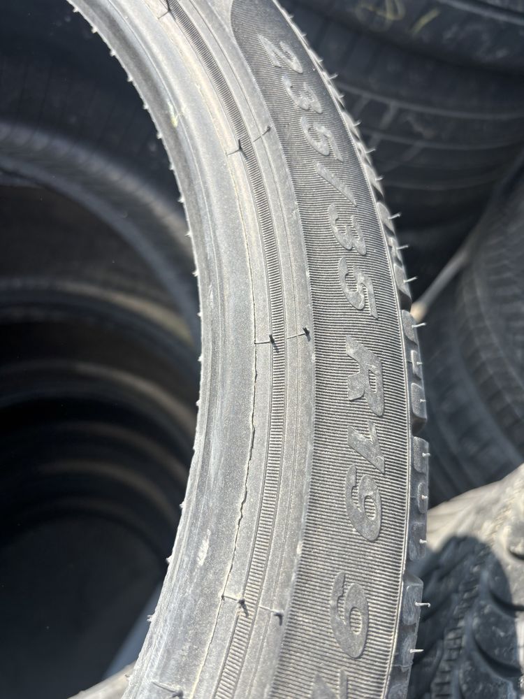 Anvelope 235/35/19 M+S si vara 5mm