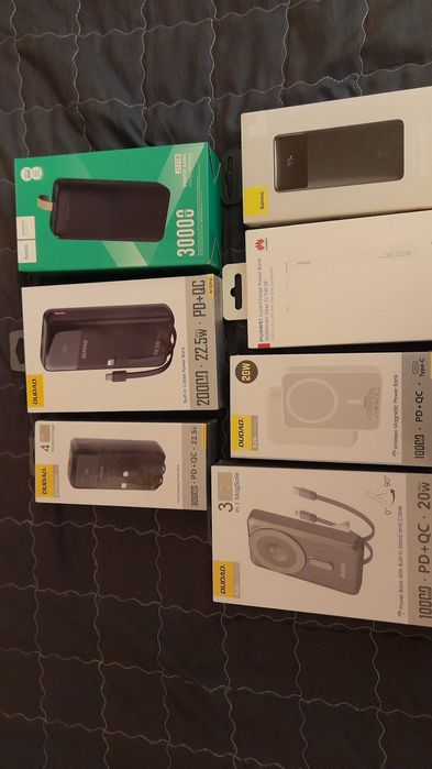 baterii externe 10000-30000mA powerbank fast charge , Magsafe , afisaj