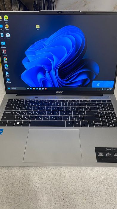 Ноутбук ACER 16-52