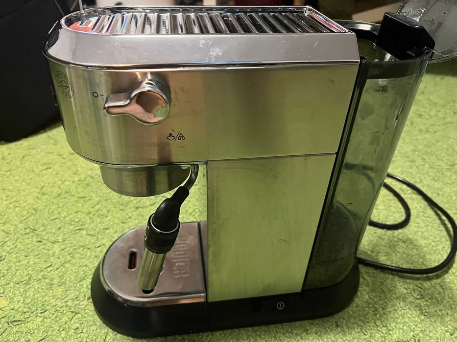 Espressor manual De'Longhi Dedica Style EC