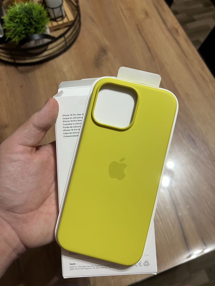 Оригинален кейс за iPhone 16 pro max