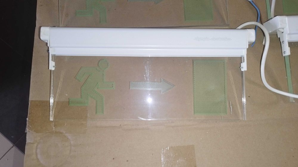 Аварино лед осветление olympia electronics  светещи табели за изход