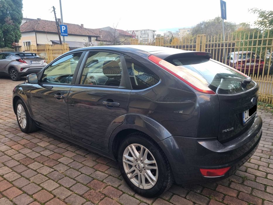 Ford Focus 2011 -Dotari Titanium -Revizii la Zi - 109CP - 1.6 TDCi