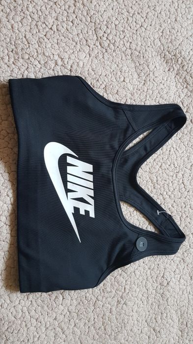 Спортивный топ Nike. Размер XS.