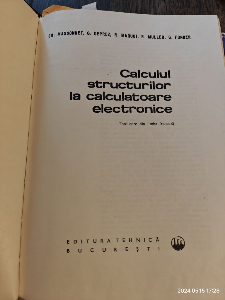 Carte Calculul structurilor la calculatoare electronice