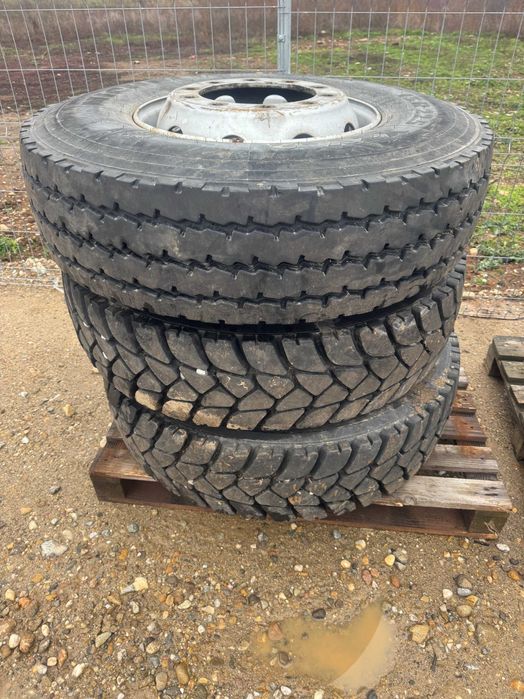 Anvelopa cauciuc 13R22.5 Michelin cu janta