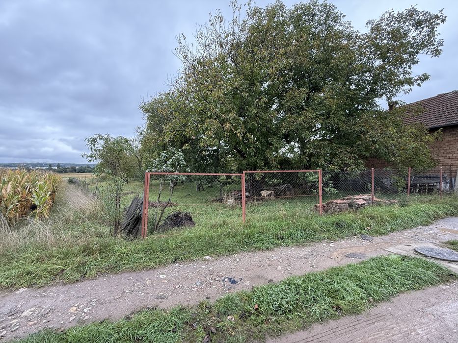 Vand teren intravilan 2000m2 in sat Hotarel / Stei