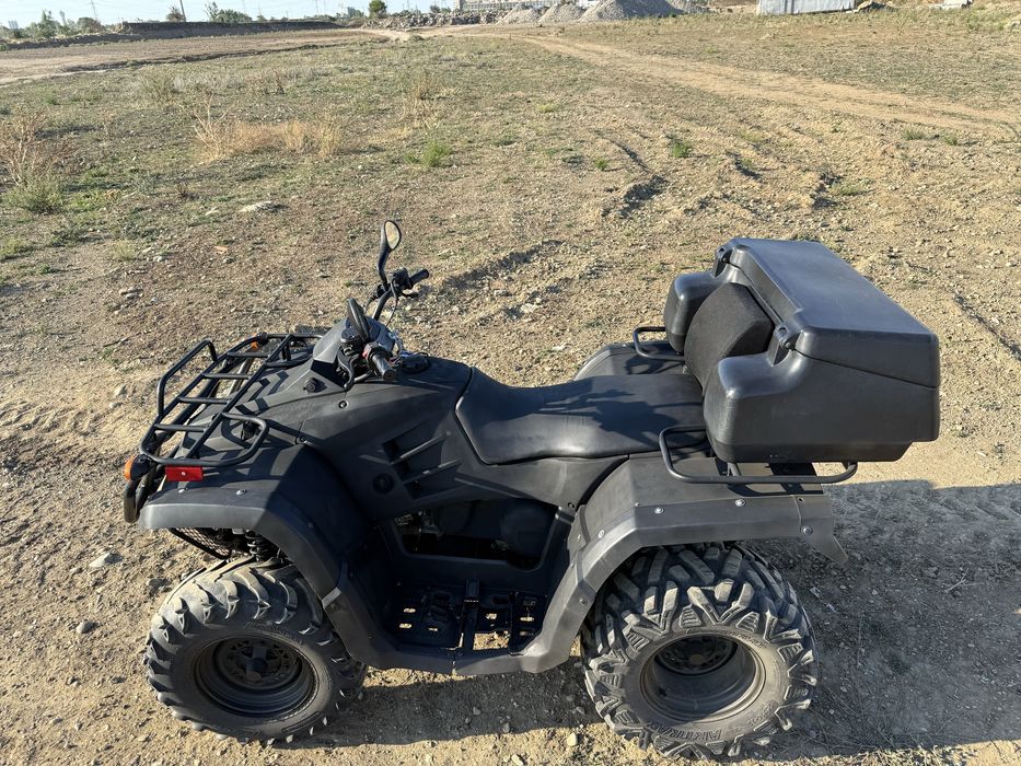Vand atv linhai 300 stare foarte buna