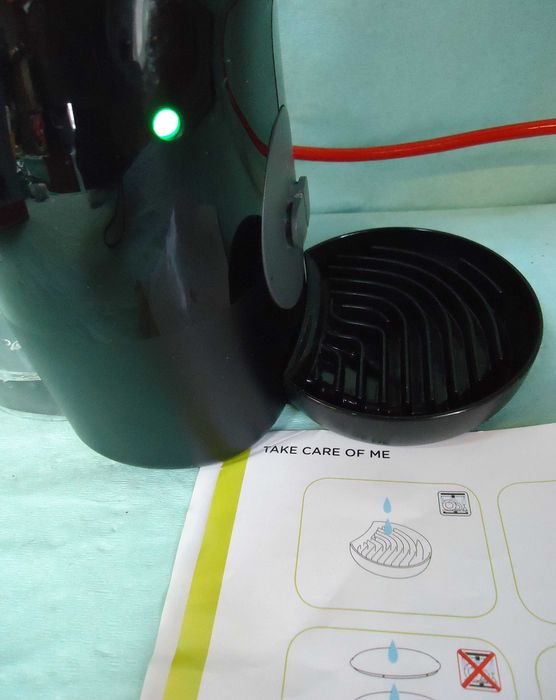 Кафемашина с гаранция 1 година NESCAFÉ® Krups Dolce Gusto Piccolo XS