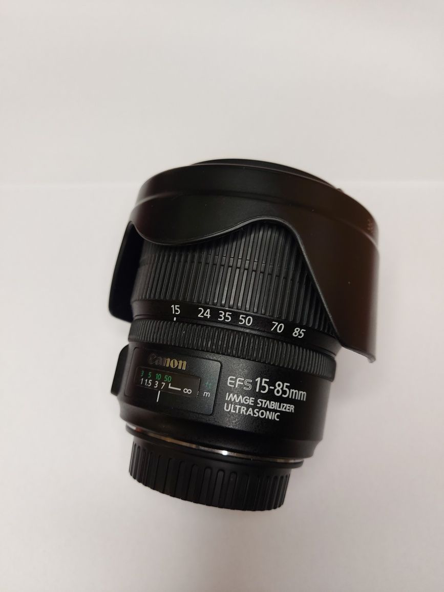 Obiectiv Canon EF-S 15-85mm f/3.5-5.6 IS USM