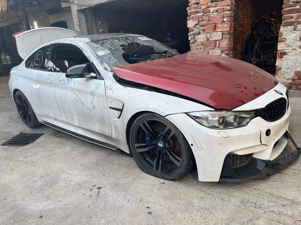 BMW F82 M4 2014г На Части