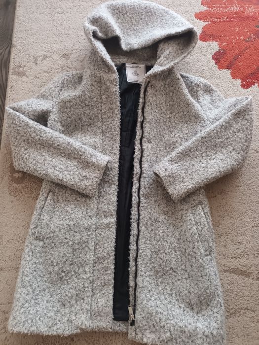 Palton fetițe 12-14 ani ,70 ron