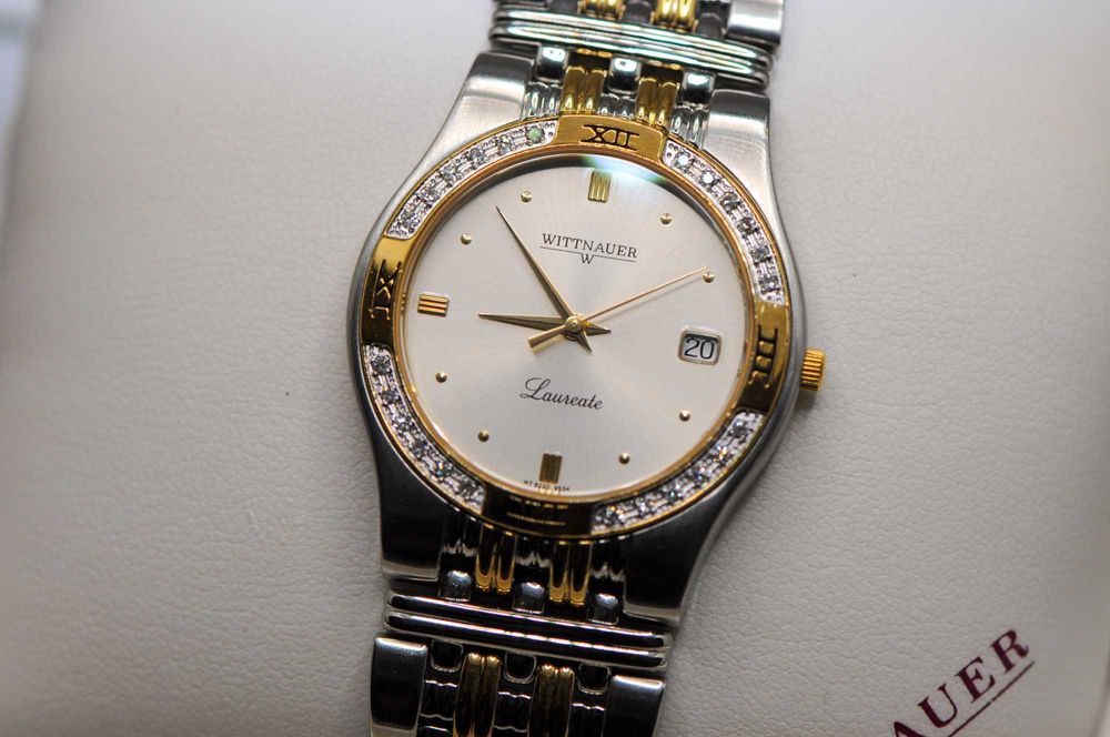 Швейцарски дамски часовник с диаманти - Wittnauer Laureate