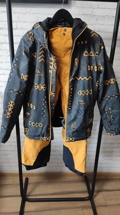 Ски екип Quiksilver 14 г.