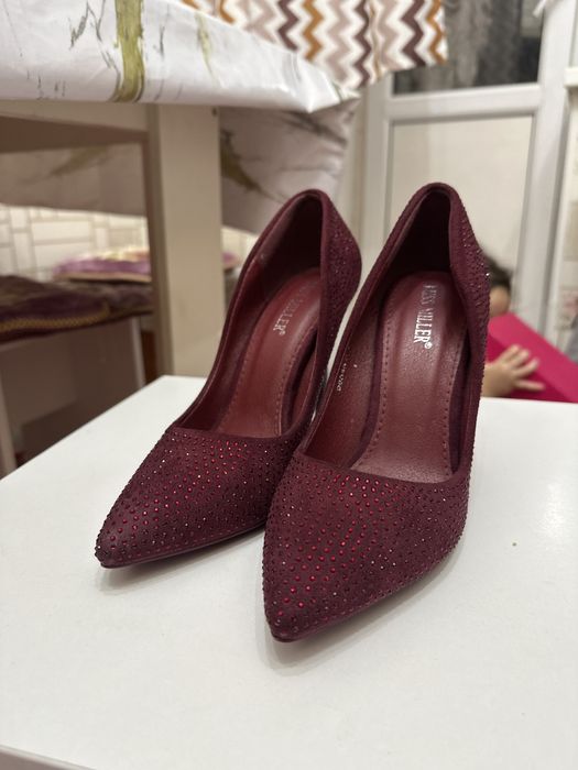 Новая туфли размер 36-37