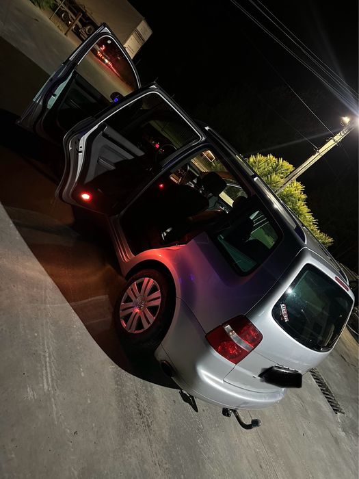 Vw touran 2004, 2.0 tdi 140 cp