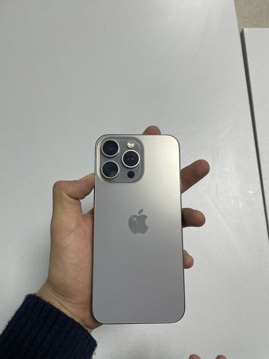 Iphone 15 pro max Natural Titanium