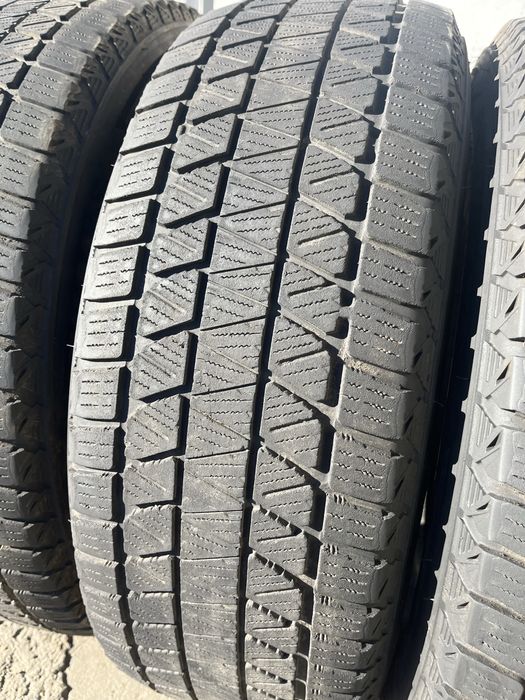 4 бр. зимни гуми 225/65/17 Bridgestone DOT 3021 5-6 mm