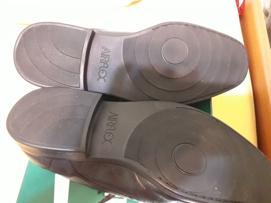 Vand pantofi de piele Marks&Spencer