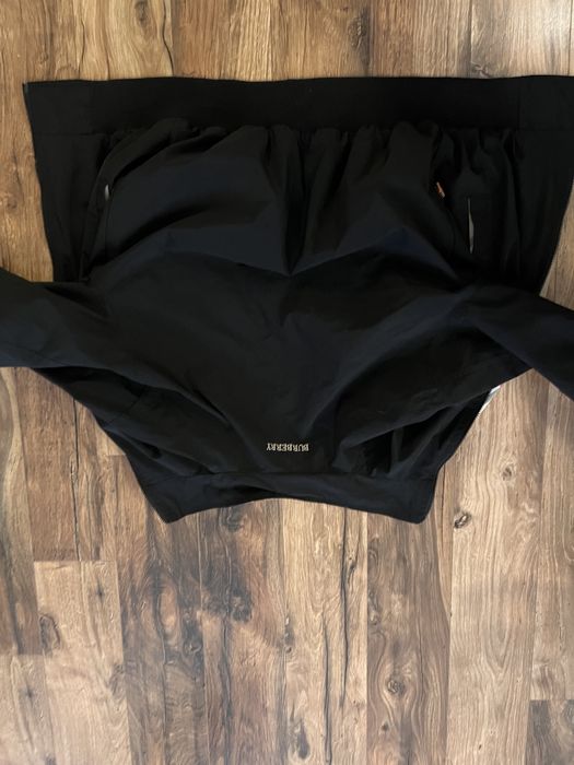 Черно яке Burberry