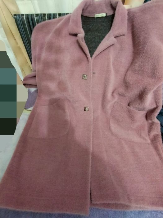 женское полупальто (новое)