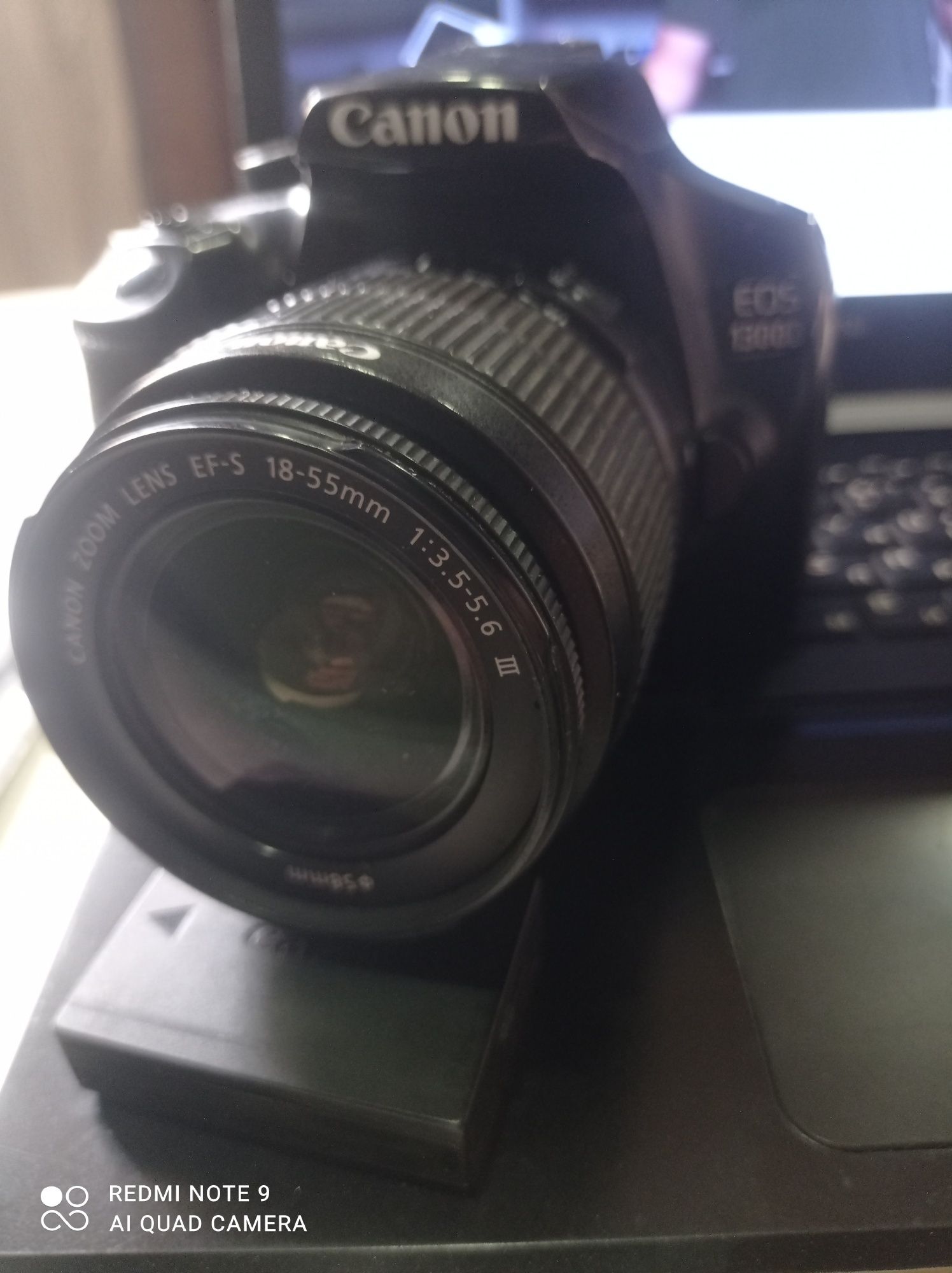 Продаю фотоаппарат Canon EOS 1300d