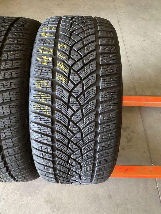 Anvelope iarna 245/40/19 Goodyear Ultra Grip Performance 245 40 19 R19