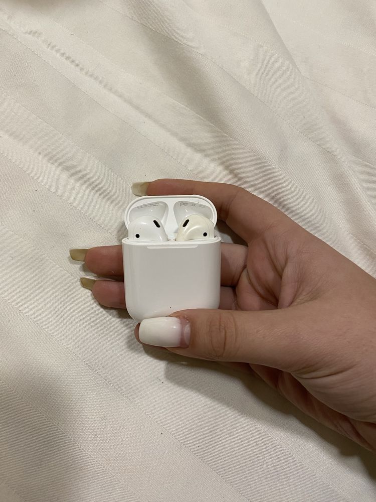 Apple AirPods 2 с гаранция
