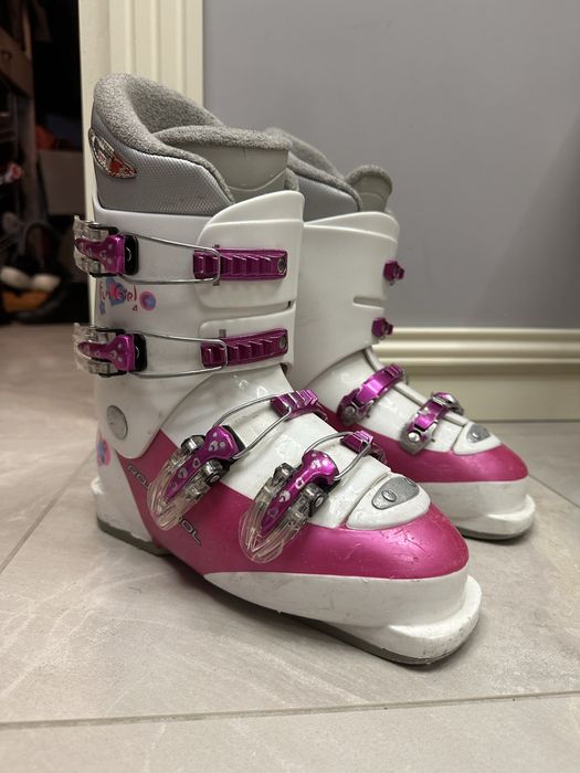 Детские горнолыжные ботинки 23.5 Rossignol