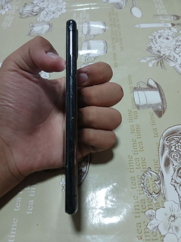 iphone x 64gb  holati yahshi