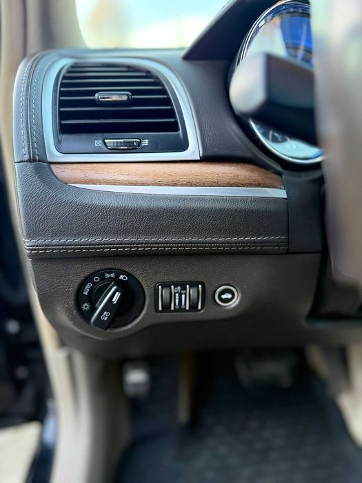 Lancia Thema Executive 3.0 239CP AN 2012 Automata