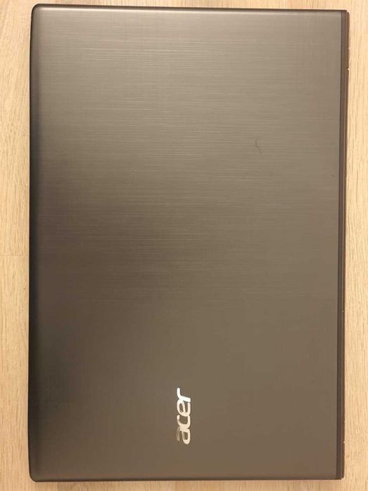 acer aspire e5 i3 6006/8gb ddr4/256 ssd m2/1tb hdd/FHD
