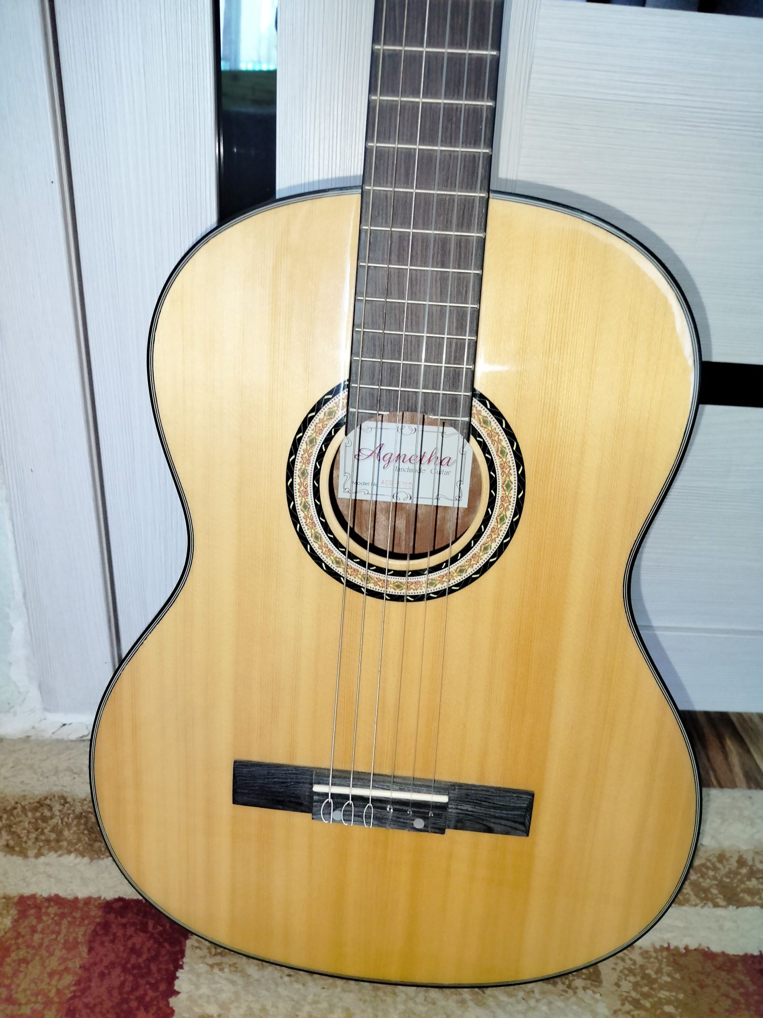 Продается гитара Agnetha (Handmade Guitar) Model: ACG-E150Новая