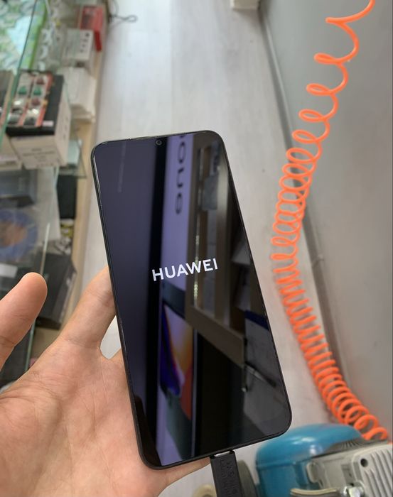 Huawei nova Y61.